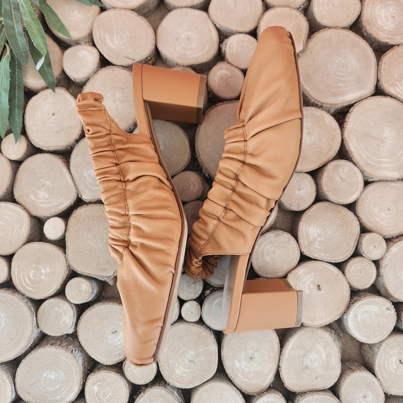 NWOB Ulla Johnson Alia Ruched Leather Slingback Pumps - Picture 3 of 6